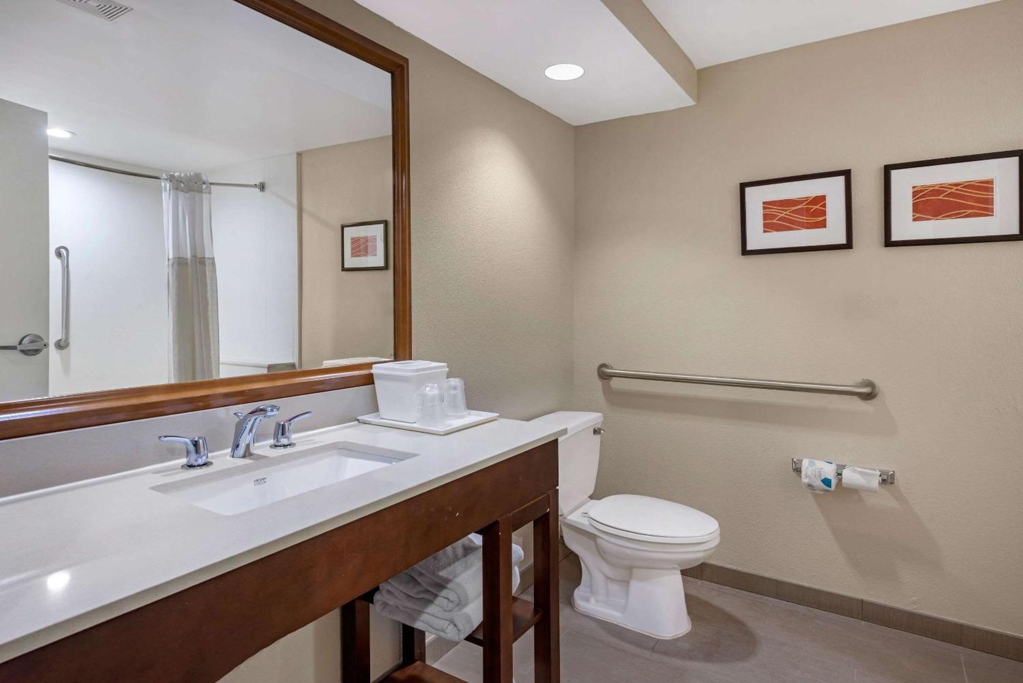 Comfort - Fernandina Inn